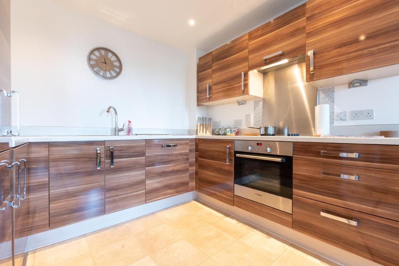 Amber Apartment Oasis - Your Gateway To Southampton'S Vibrant Heart, Port, Shopping Esterno foto